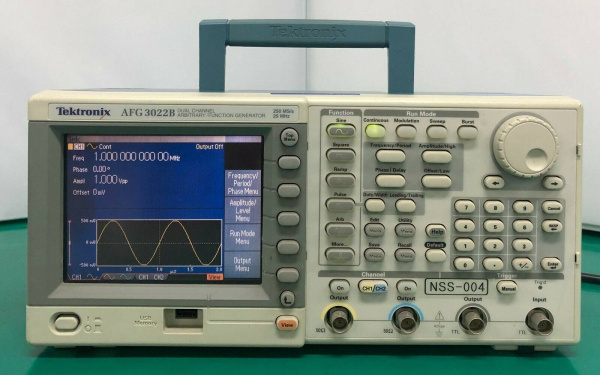 Генератор сигналов Tektronix AFG3022B (демонстрационный) купить по низкой цене | МАКСПРОФИТ